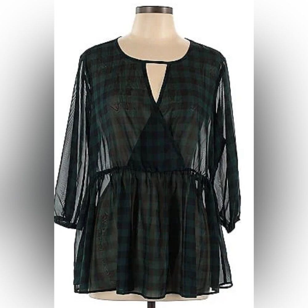 TORRID 3/4 SLEEVES GINGHAM GREEN PEPLUM TOP SIZE 2‎